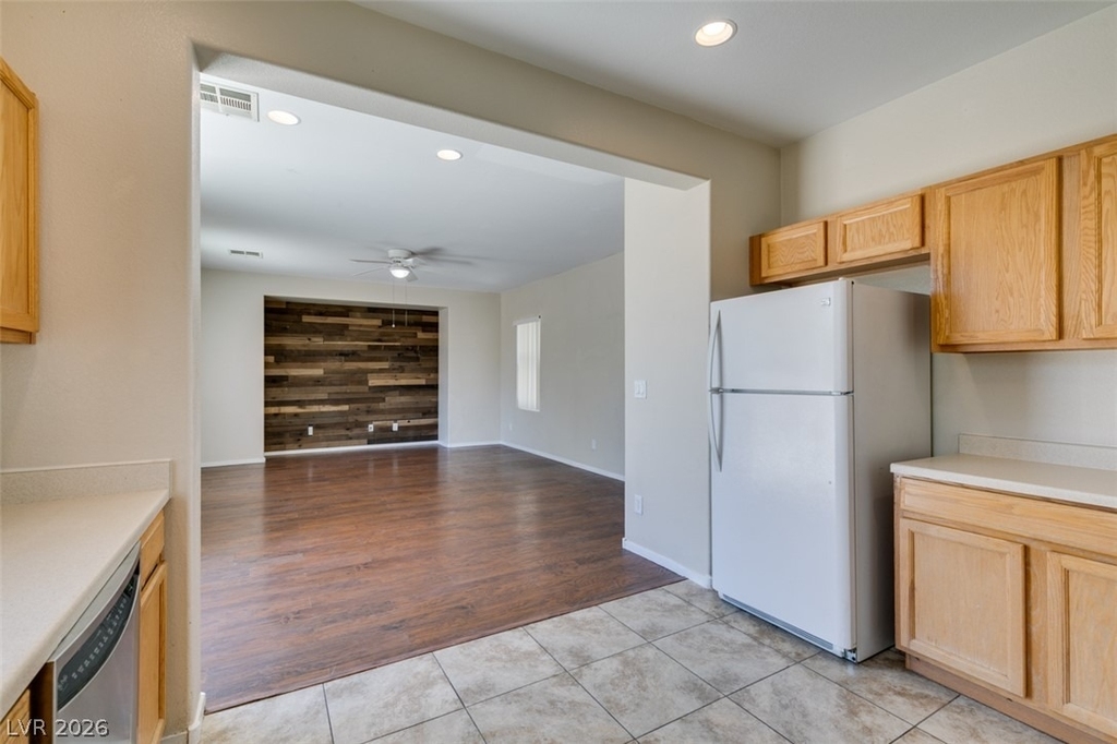 2925 Dowitcher Avenue - Photo 6
