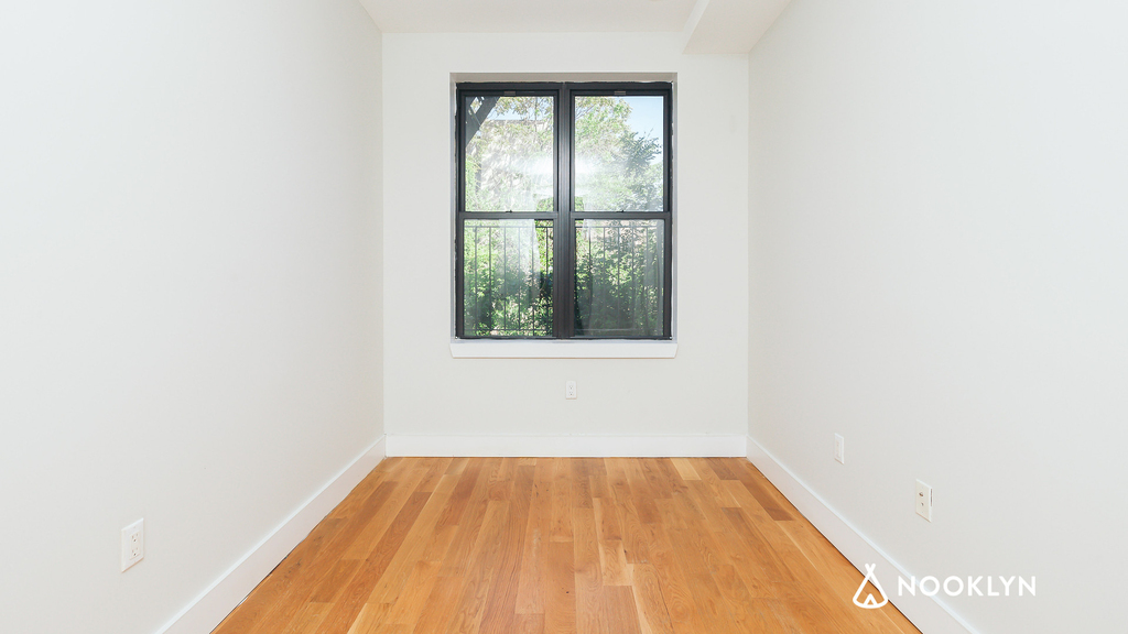 250 Melrose Street - Photo 3