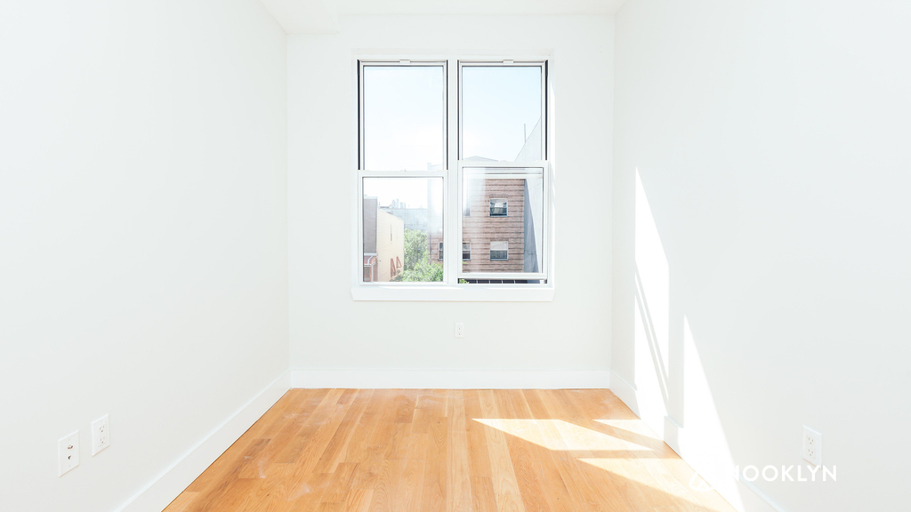 250 Melrose Street - Photo 14