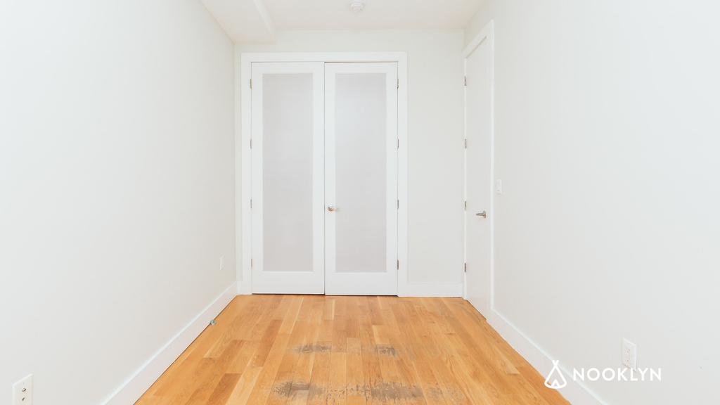 250 Melrose Street - Photo 9