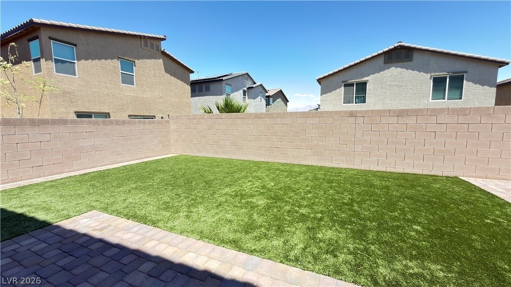1180 Pitaya Court - Photo 14