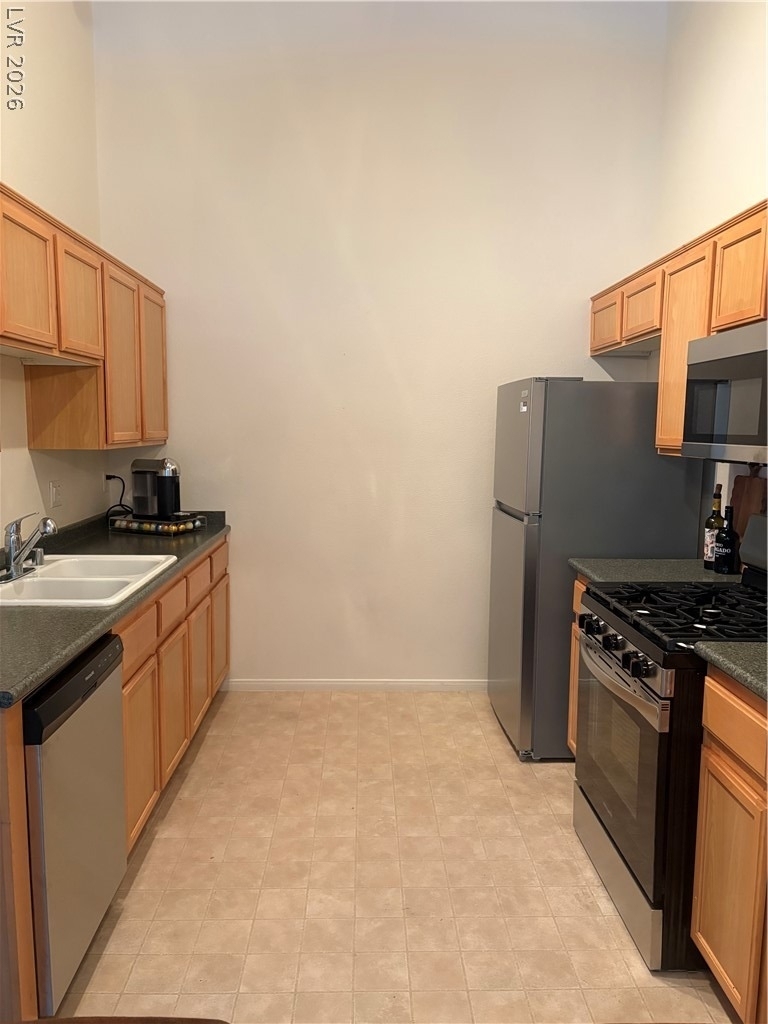 3540 Cactus Shadow Street - Photo 25
