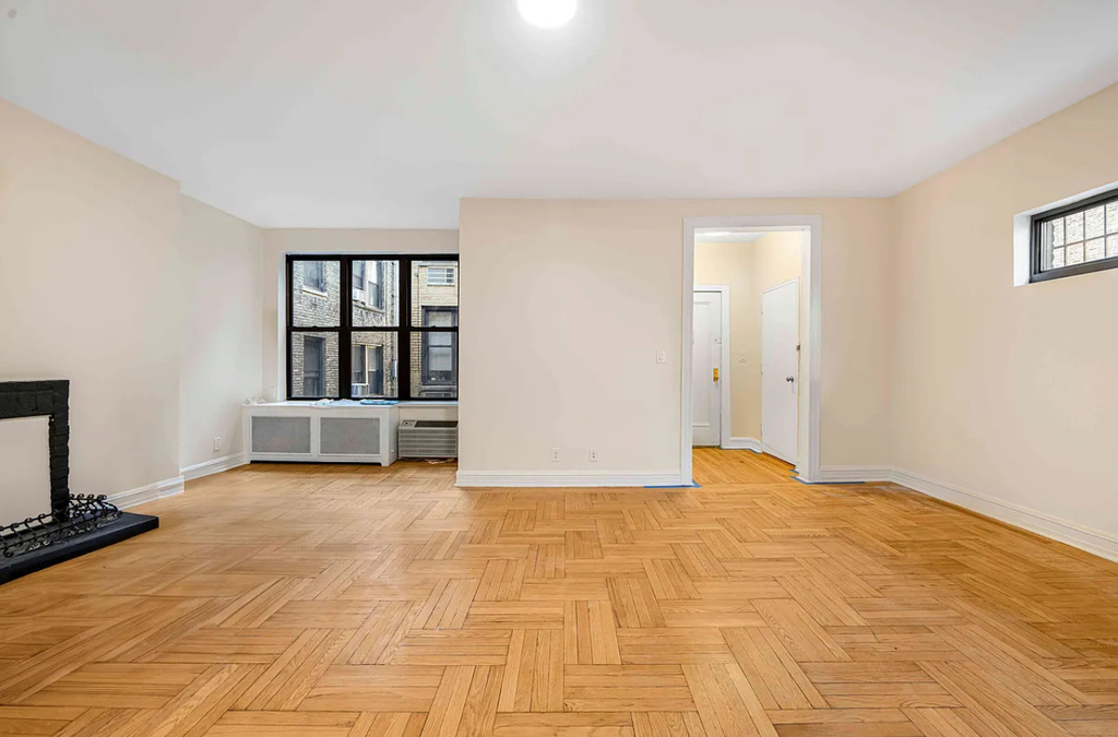107 East 63rd Street - Photo 1