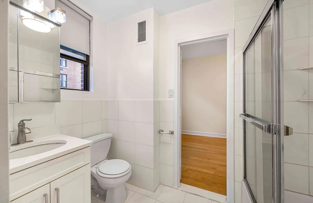 107 East 63rd Street - Photo 3