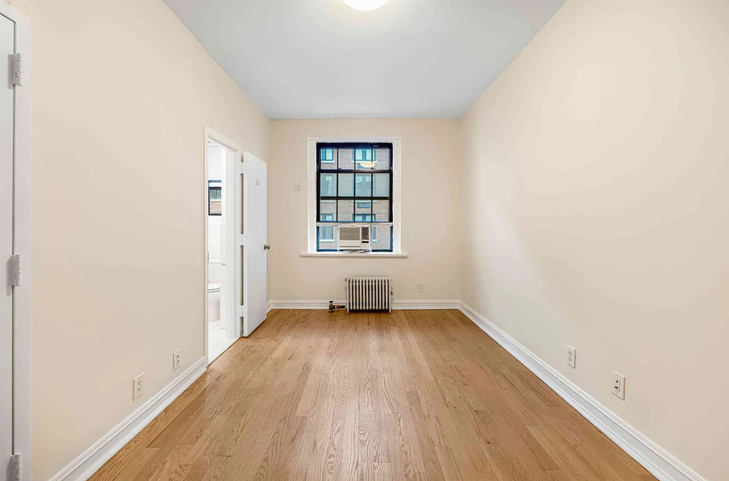 107 East 63rd Street - Photo 4