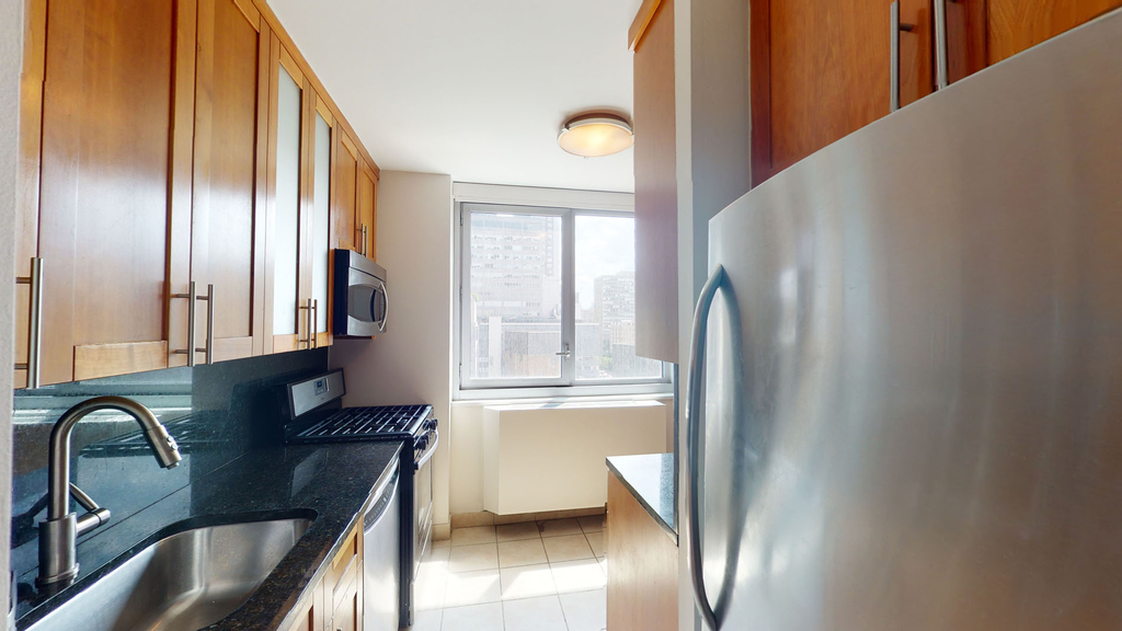 401 E 34th St - Photo 2