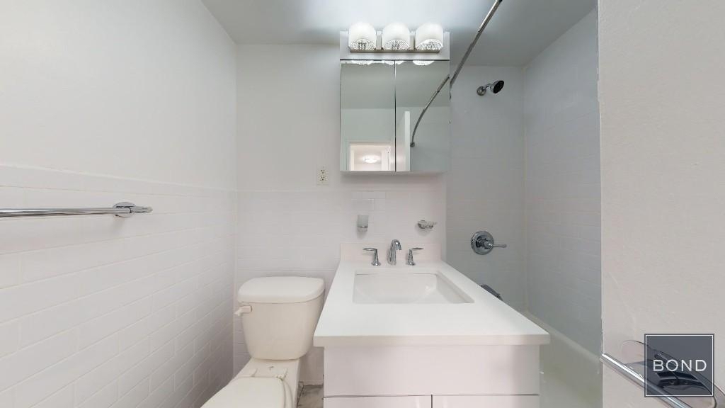 135 East 35th Street  - Photo 4