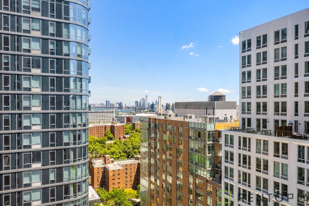 106 Fleet Place - Photo 3