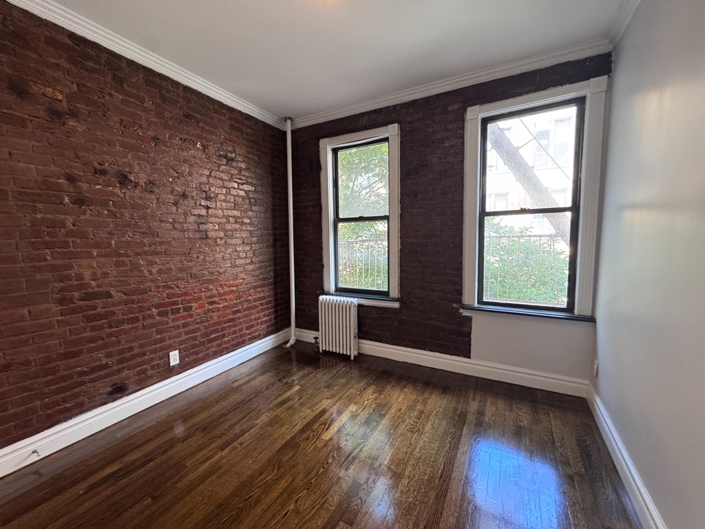 416 East 13th Street - Photo 3