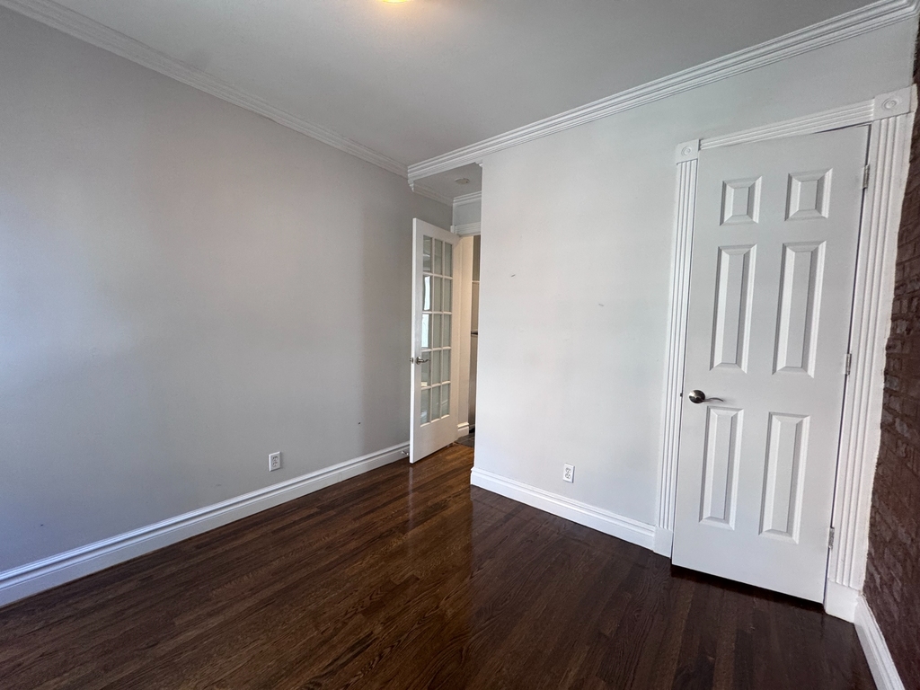 416 East 13th Street - Photo 4