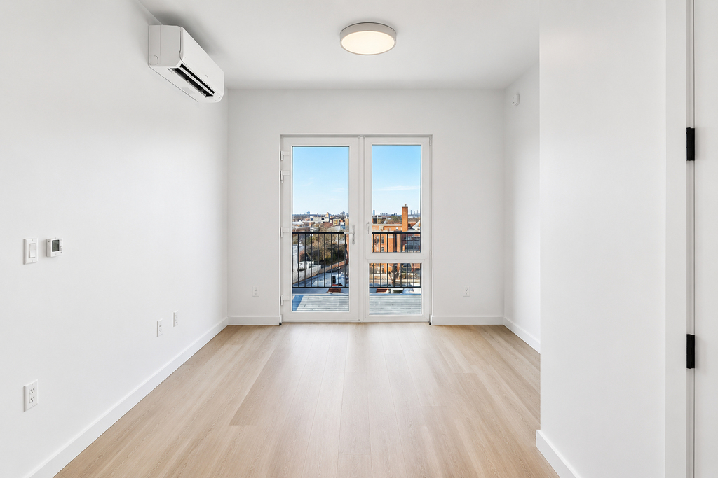 1615 cedar - Photo 0