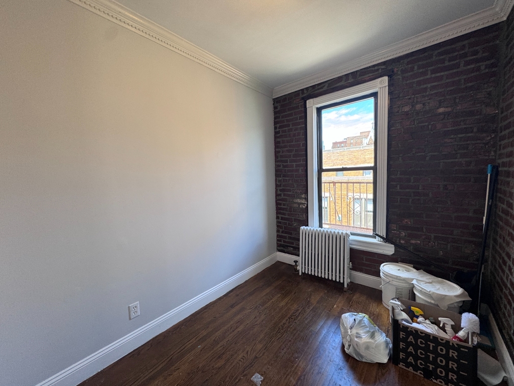 416 East 13th Street - Photo 4