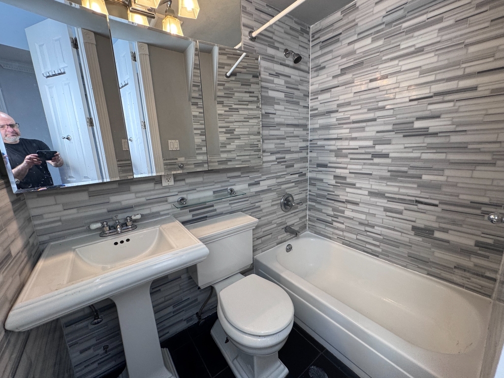 416 East 13th Street - Photo 6
