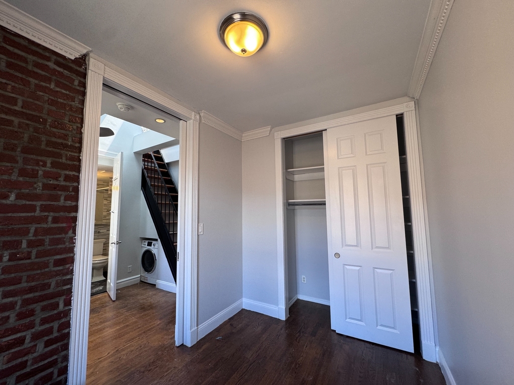 416 East 13th Street - Photo 3
