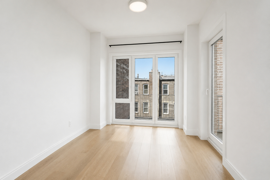 1615 Cedar Street - Photo 0