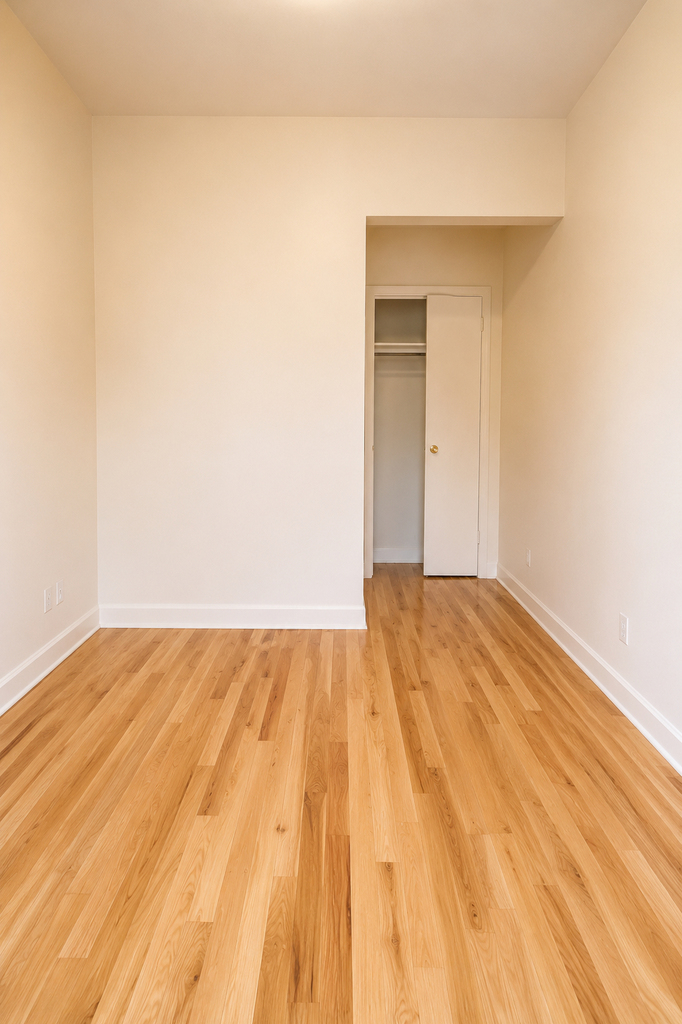 328 East 14th - Photo 2