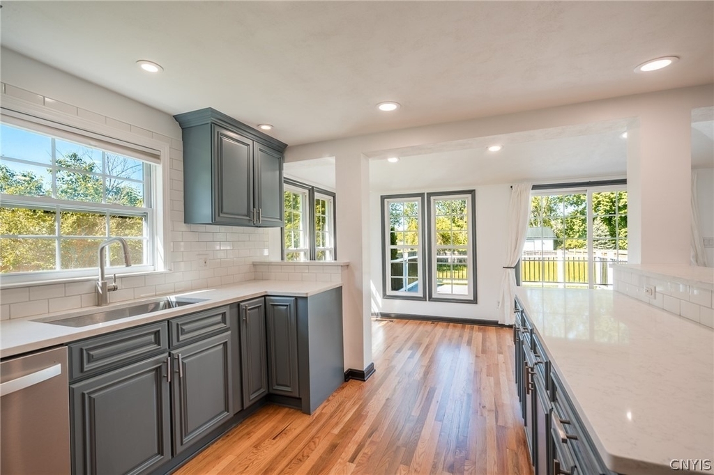 8403 Gaskin Road - Photo 10