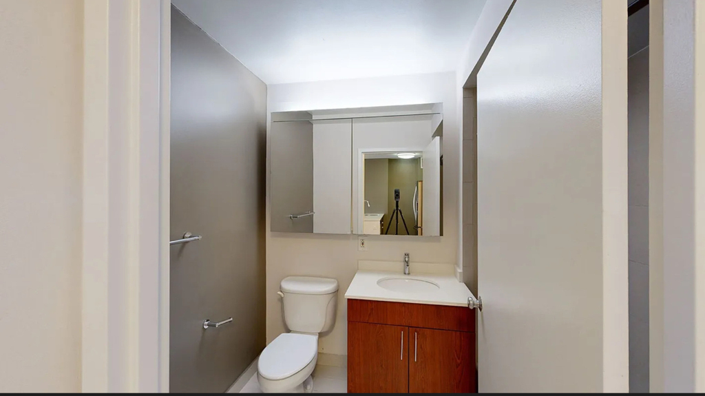 West 21st Street - Photo 6