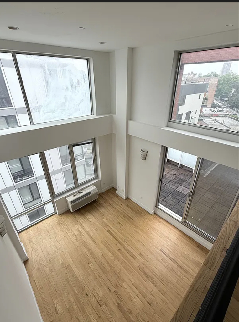 82-85 116th Street - Photo 8