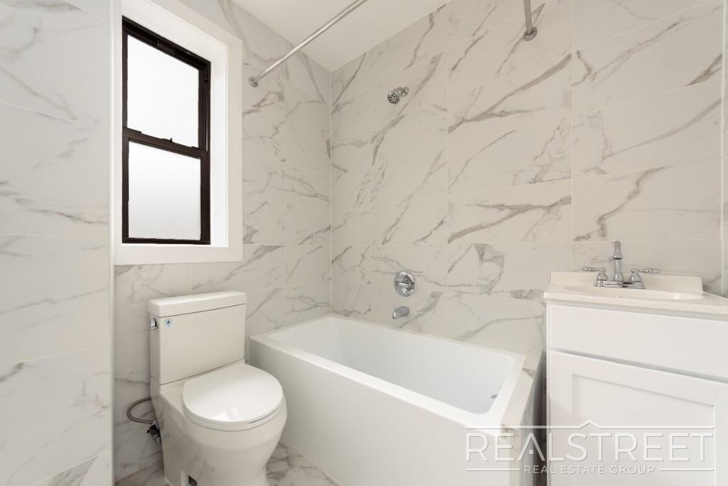 85 Eastern Parkway - Photo 7