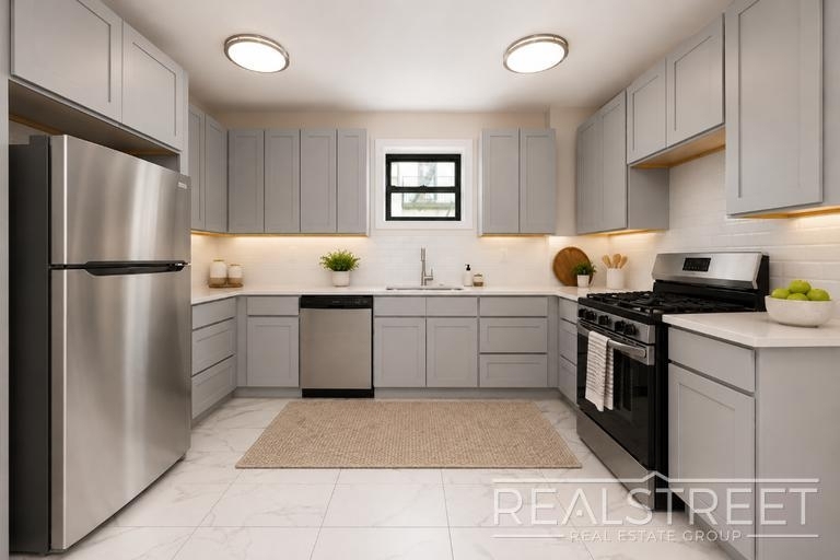 85 Eastern Parkway - Photo 2