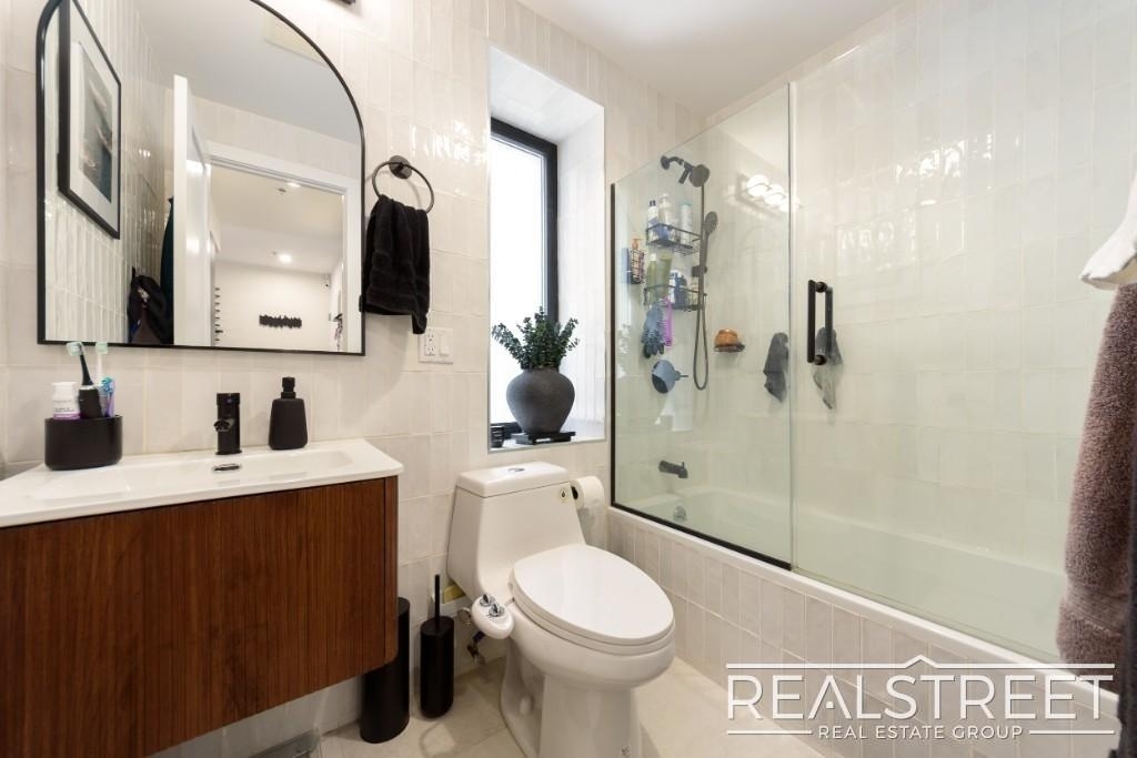 1406 Lincoln Pl - Photo 6