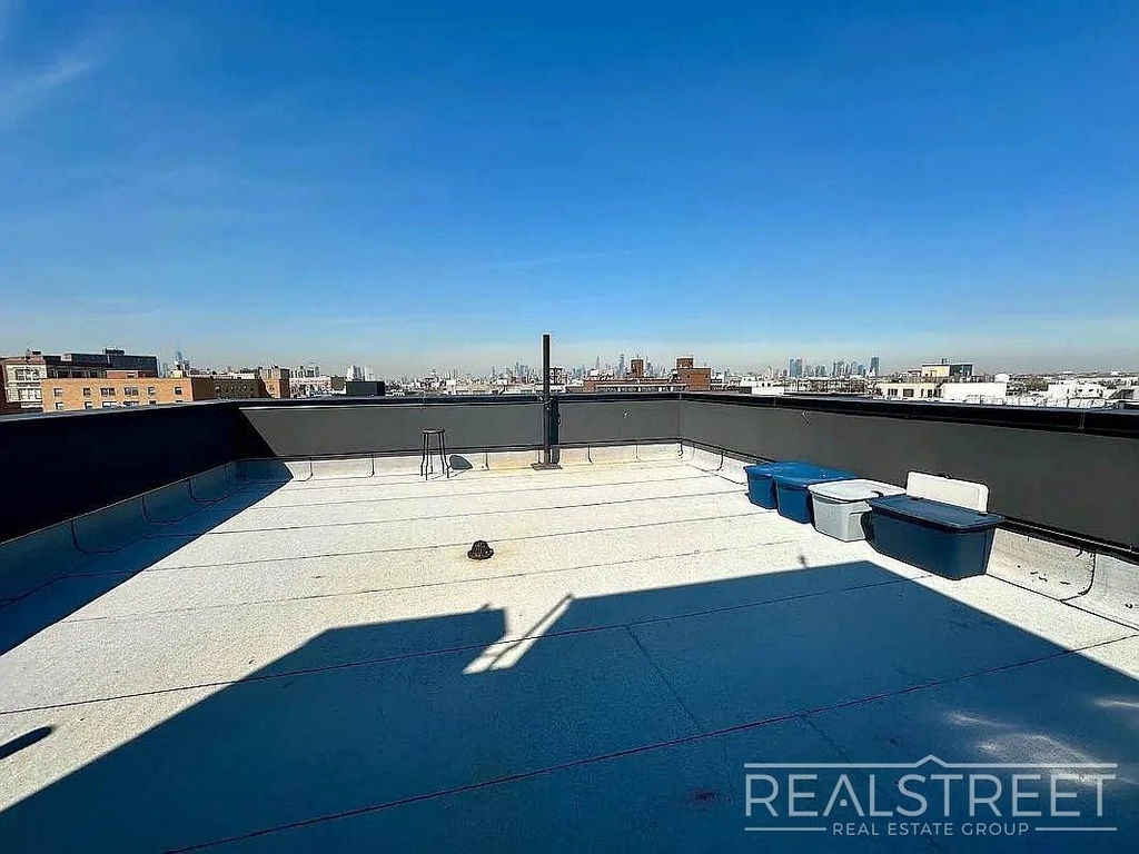 250 Melrose Street - Photo 10
