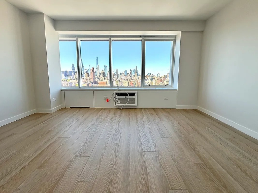 West 87th Street - Photo 8