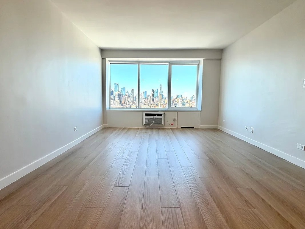 West 87th Street - Photo 7