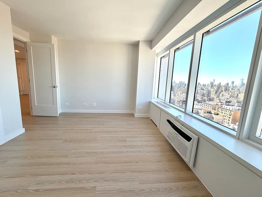 West 87th Street - Photo 14