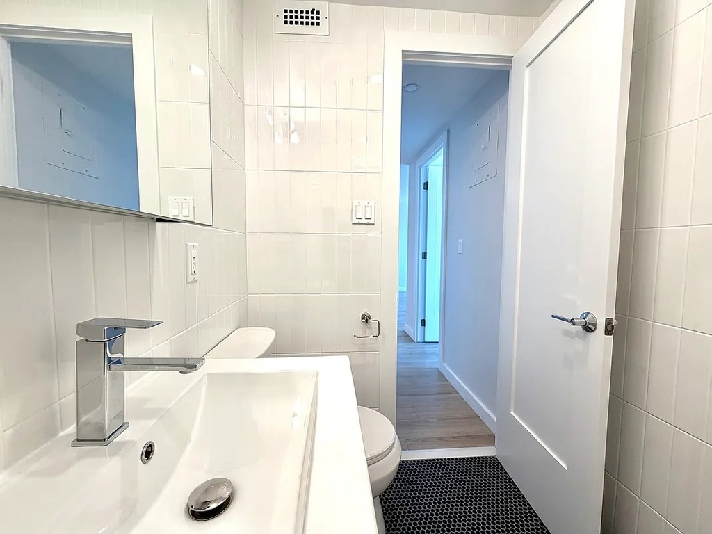 West 87th Street - Photo 17