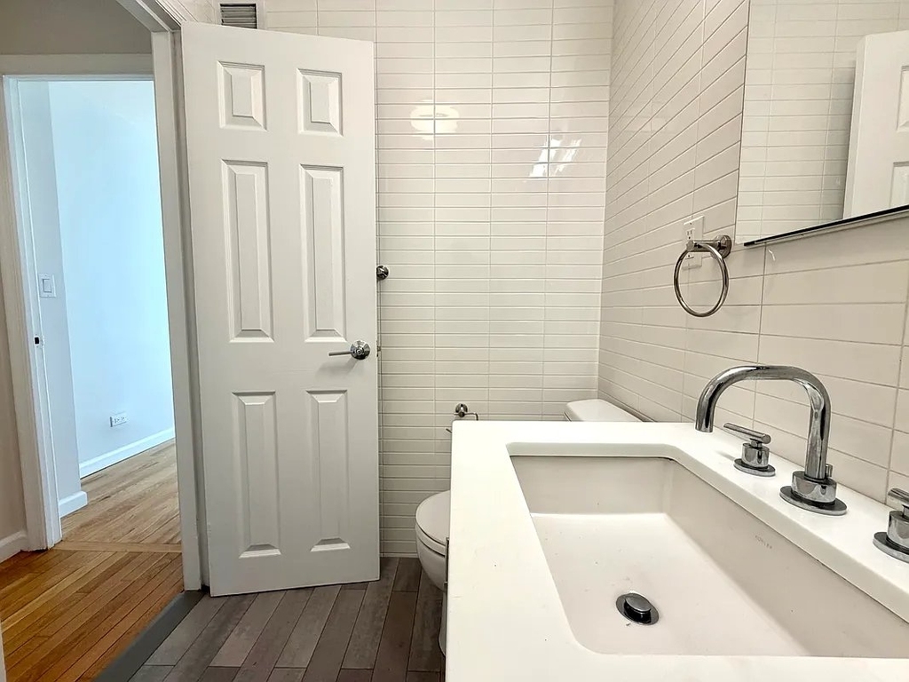 West 97th Street - Photo 8