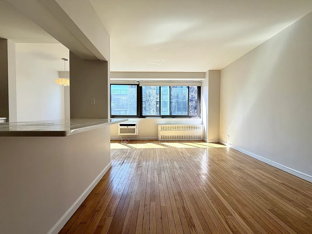 West 97th Street - Photo 3