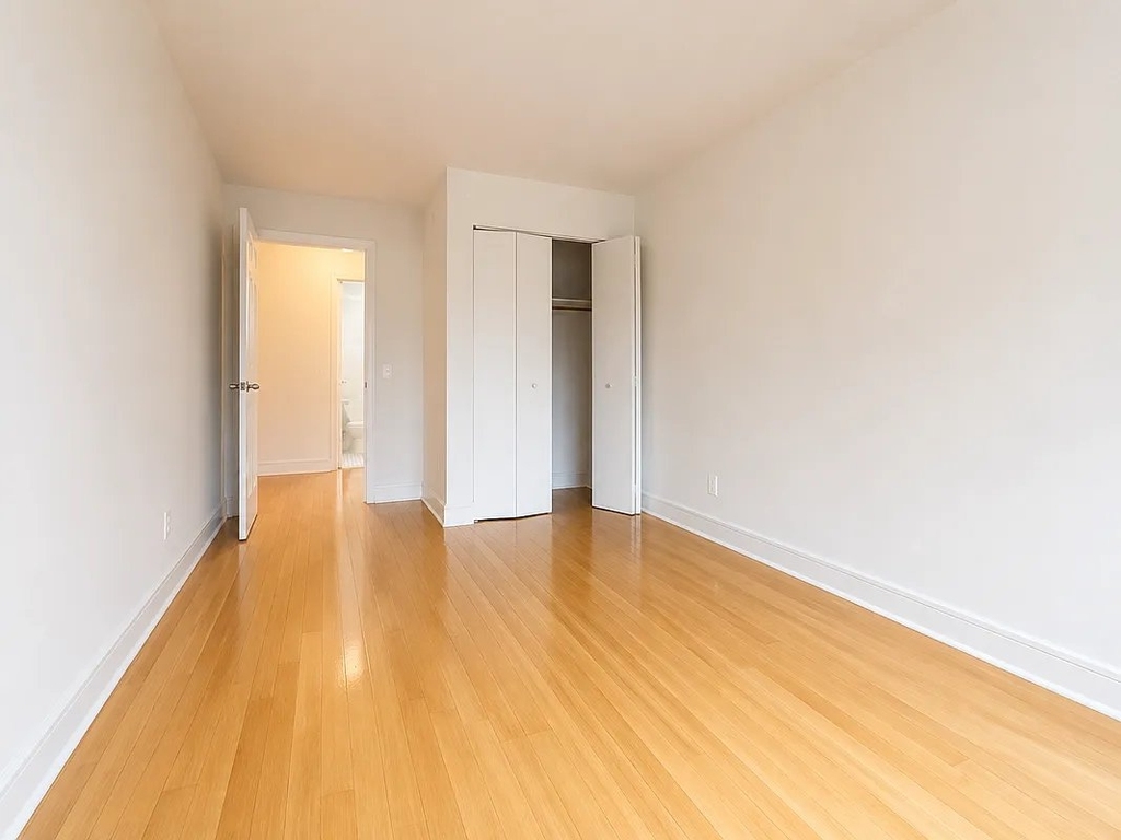 West 96th Street - Photo 3