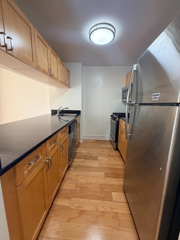 West 96th Street - Photo 7