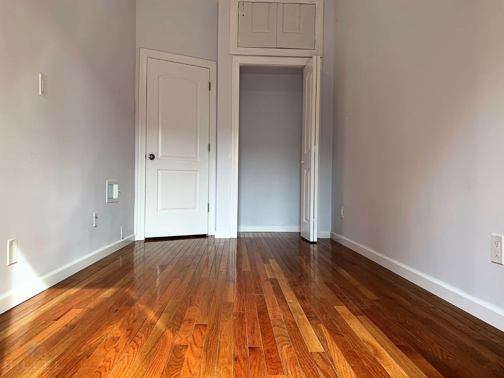7508 62nd Street - Photo 9