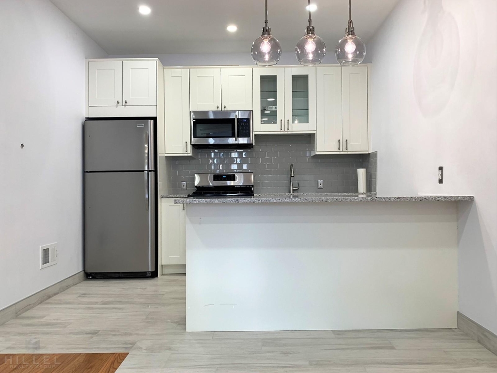 7508 62nd Street - Photo 14