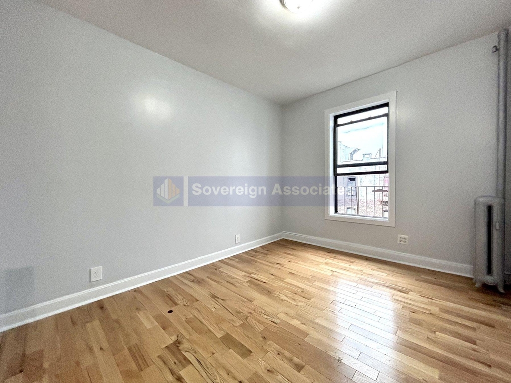 70 Post Avenue - Photo 1