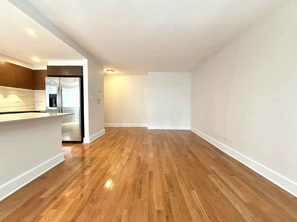 West 96th Street - Photo 4