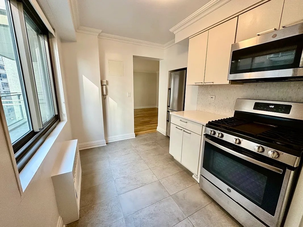 West 96th Street - Photo 1