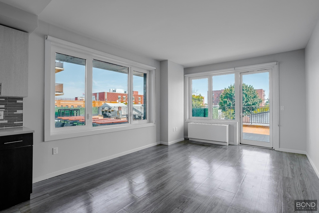178-02 Hillside Avenue - Photo 3