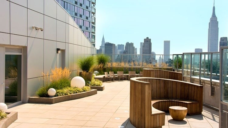 West 37th Street - Photo 8