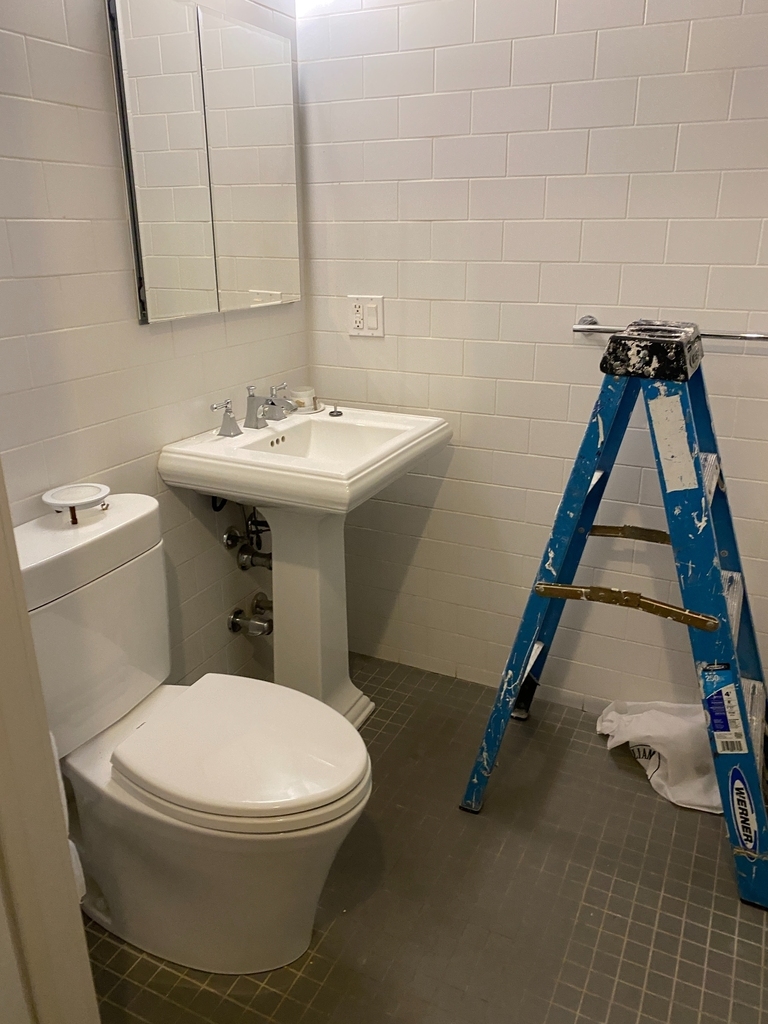 East 70th St & 3rd Ave - Photo 14