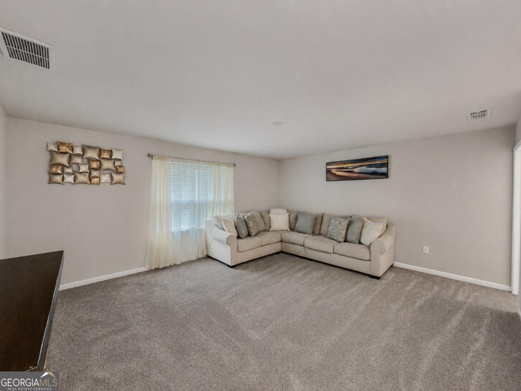 45 Woodford Drive - Photo 17