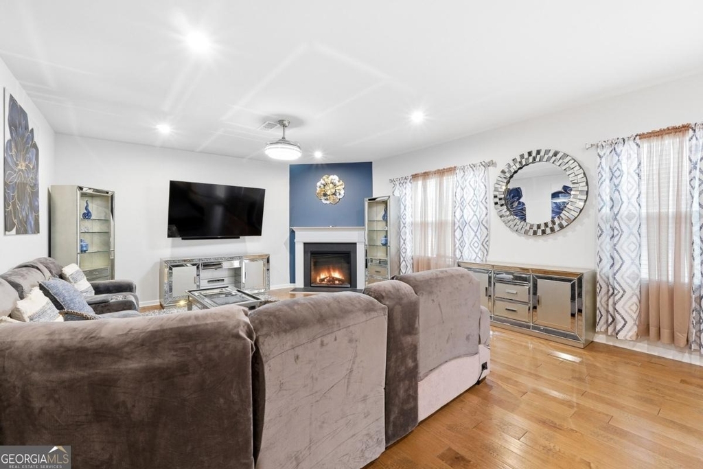 45 Woodford Drive - Photo 5