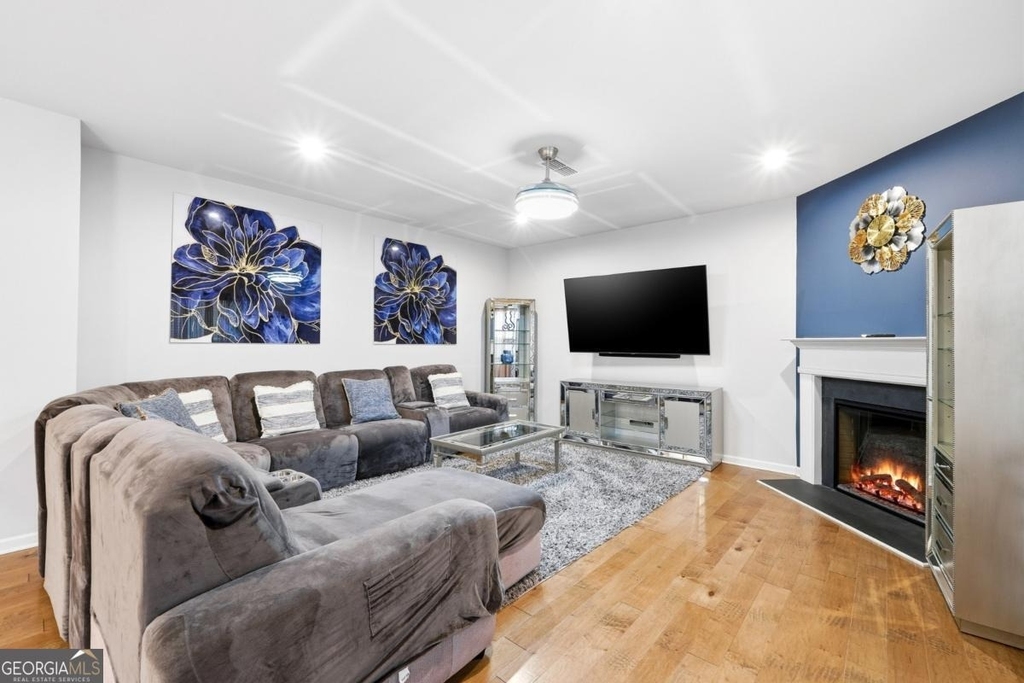 45 Woodford Drive - Photo 4