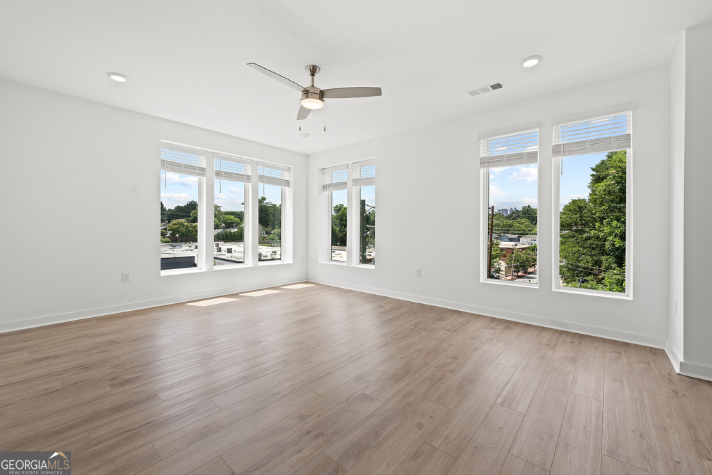371 Grant Circle Se - Photo 5