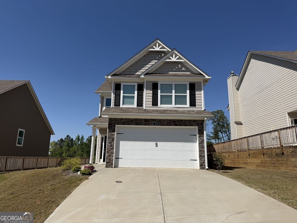 325 Melody Lane - Photo 0