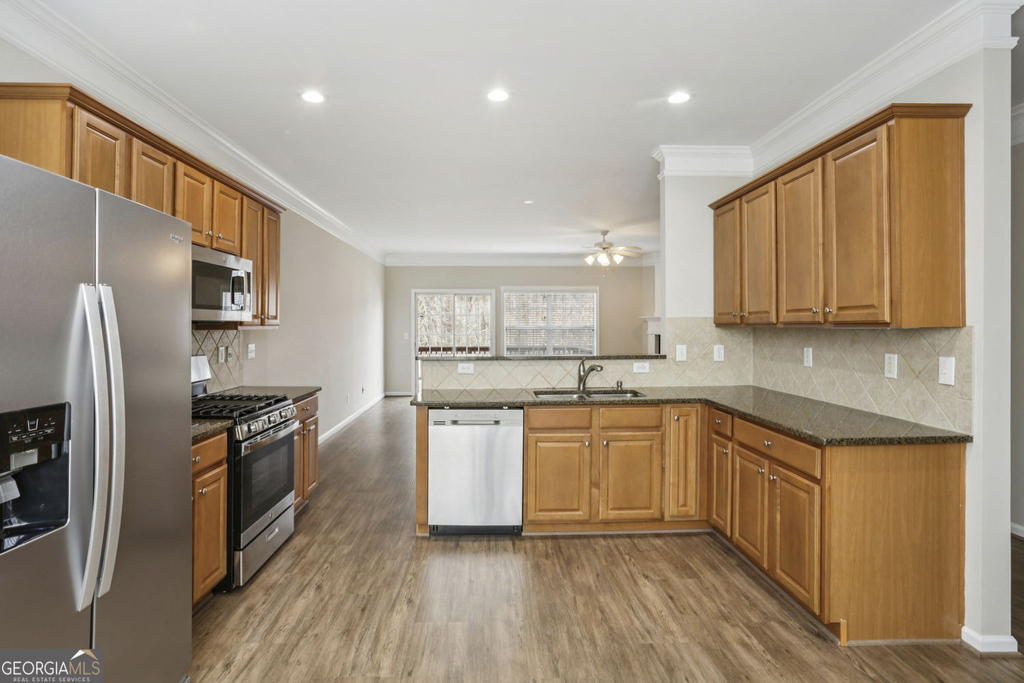 642 Bernay Way - Photo 6