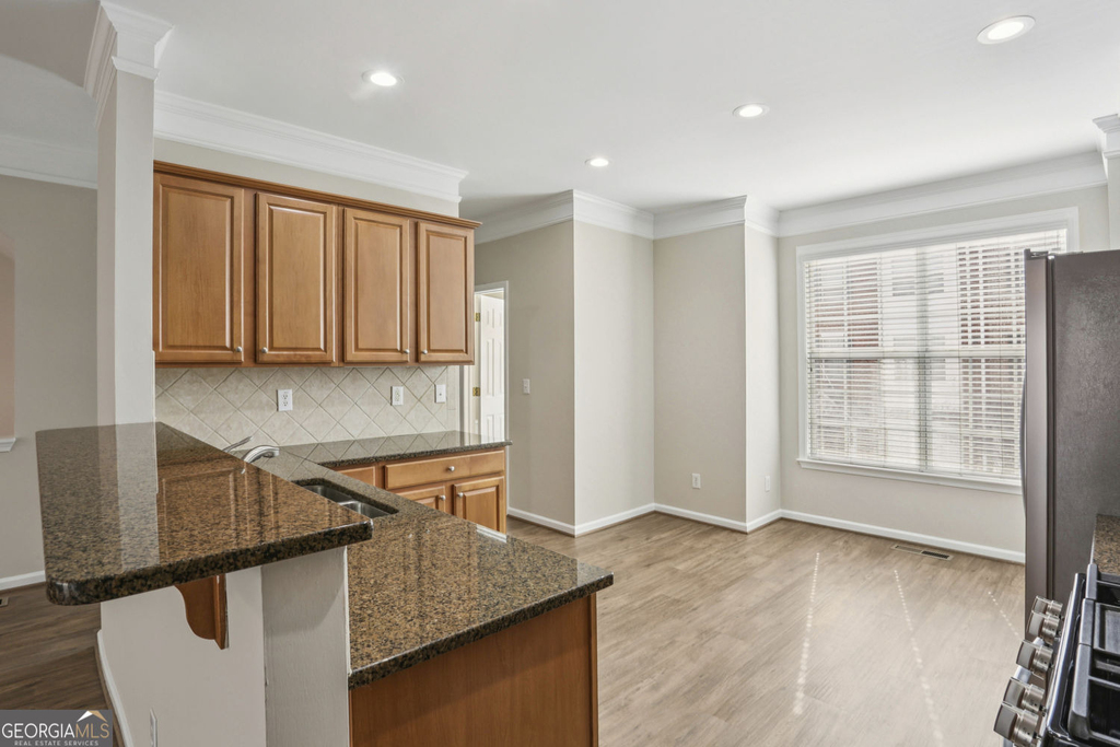 642 Bernay Way - Photo 5